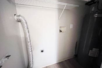 Washer/dryer connections*